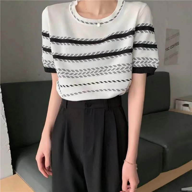 Striped Sweater Women's  Summer Design Crewneck Short-sleeved Contrast Color Small Slim-fit Slim-fit Short Top display picture 8