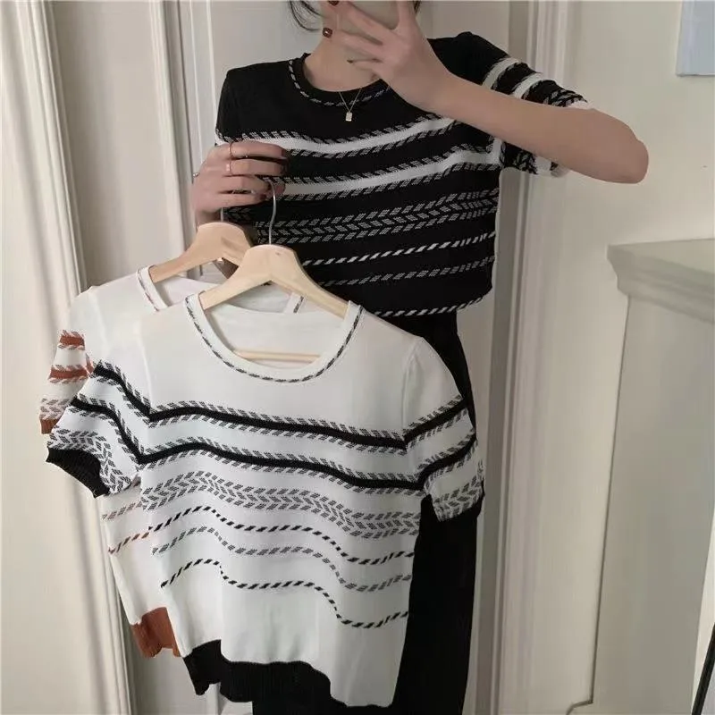 Striped Sweater Women's  Summer Design Crewneck Short-sleeved Contrast Color Small Slim-fit Slim-fit Short Top display picture 3