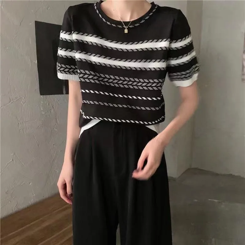 Striped Sweater Women's  Summer Design Crewneck Short-sleeved Contrast Color Small Slim-fit Slim-fit Short Top display picture 4