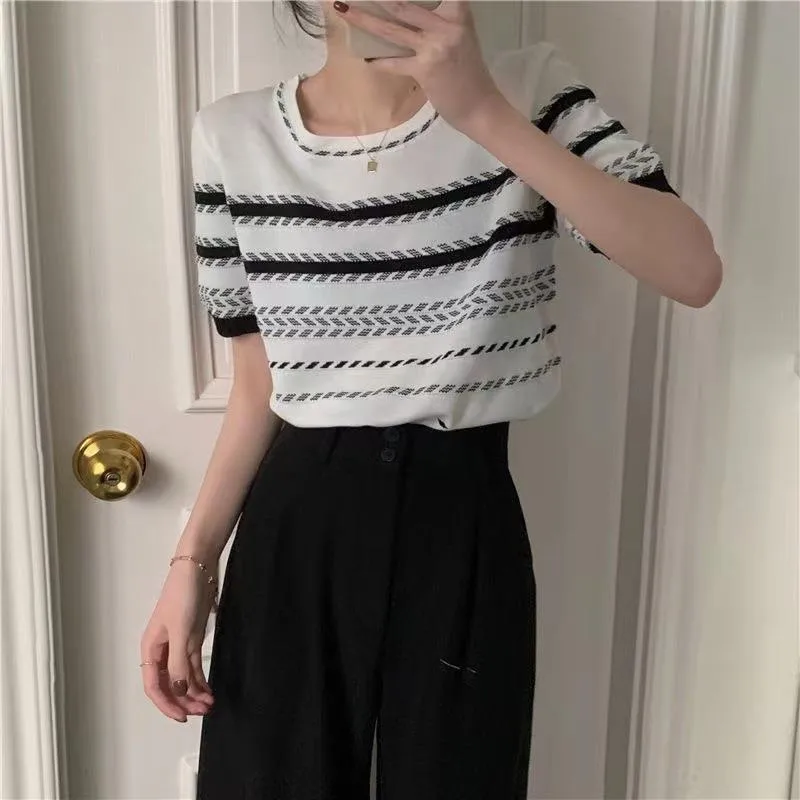 Striped Sweater Women's  Summer Design Crewneck Short-sleeved Contrast Color Small Slim-fit Slim-fit Short Top display picture 10