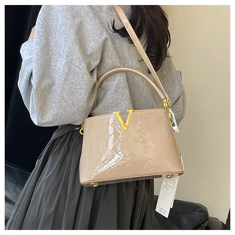 Foreign Trade New Patent Leather Fashion All-match Letter Bucket Bag Fashionable Handbag Large Capacity Single Shoulder Crossbody Bag display picture 8