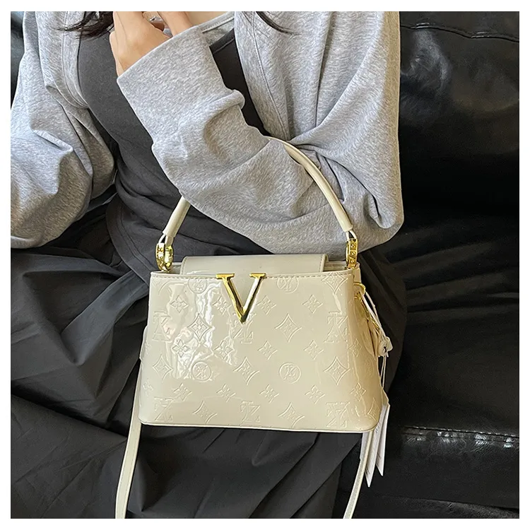Foreign Trade New Patent Leather Fashion All-match Letter Bucket Bag Fashionable Handbag Large Capacity Single Shoulder Crossbody Bag display picture 12