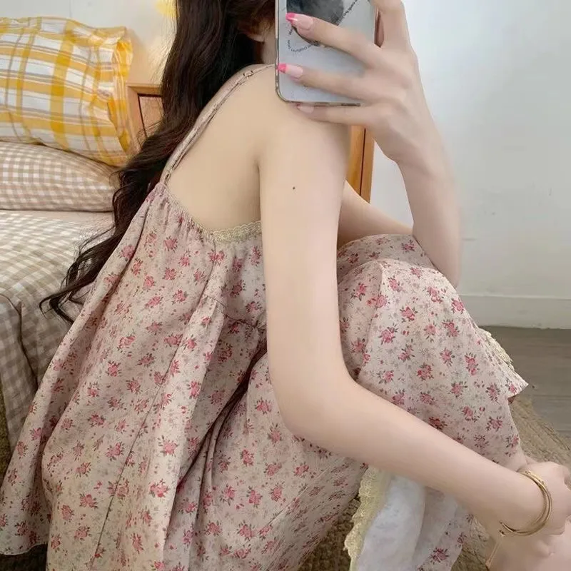 Summer With Chest Pad Retro Small Floral Sling Pants Pajamas Women's Internet Popular TikTok Group Buying Daifa Home Clothes display picture 4