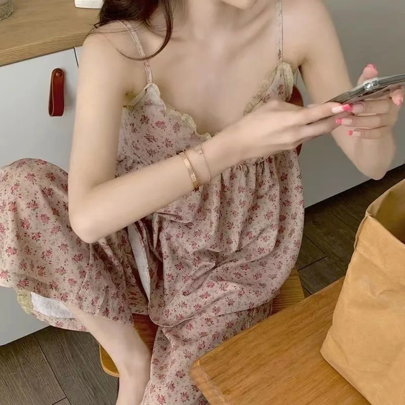 Summer With Chest Pad Retro Small Floral Sling Pants Pajamas Women's Internet Popular TikTok Group Buying Daifa Home Clothes display picture 8