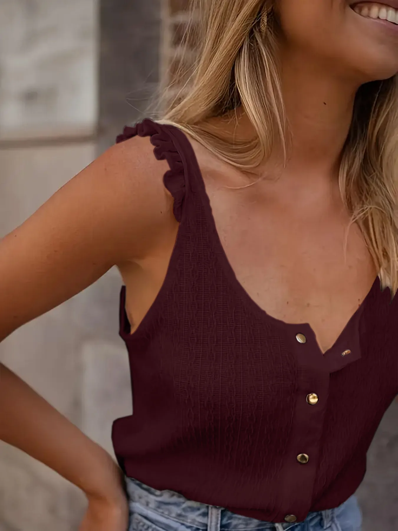 New   Women's Summer Solid Color Knitted Round Neck Ruffled Sweet Sleeveless Vest Top display picture 10
