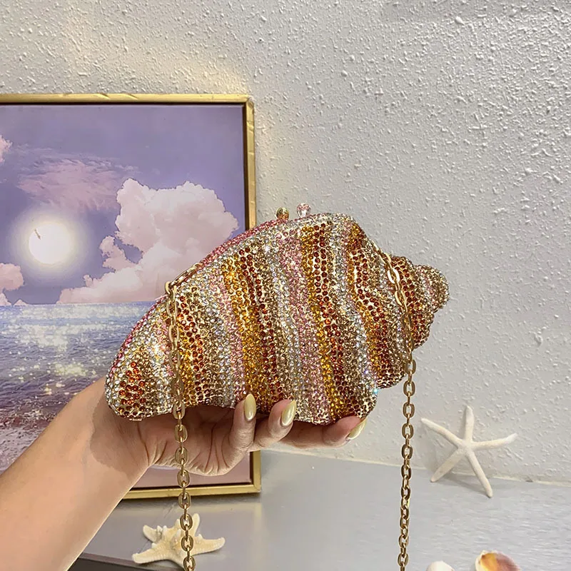 Heavy Industry Shiny Diamond-encrusted Pearl Conch Shell Acrylic Bag Seaside Casual Holiday Crossbody Bag display picture 6