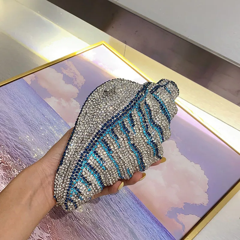 Heavy Industry Shiny Diamond-encrusted Pearl Conch Shell Acrylic Bag Seaside Casual Holiday Crossbody Bag display picture 14