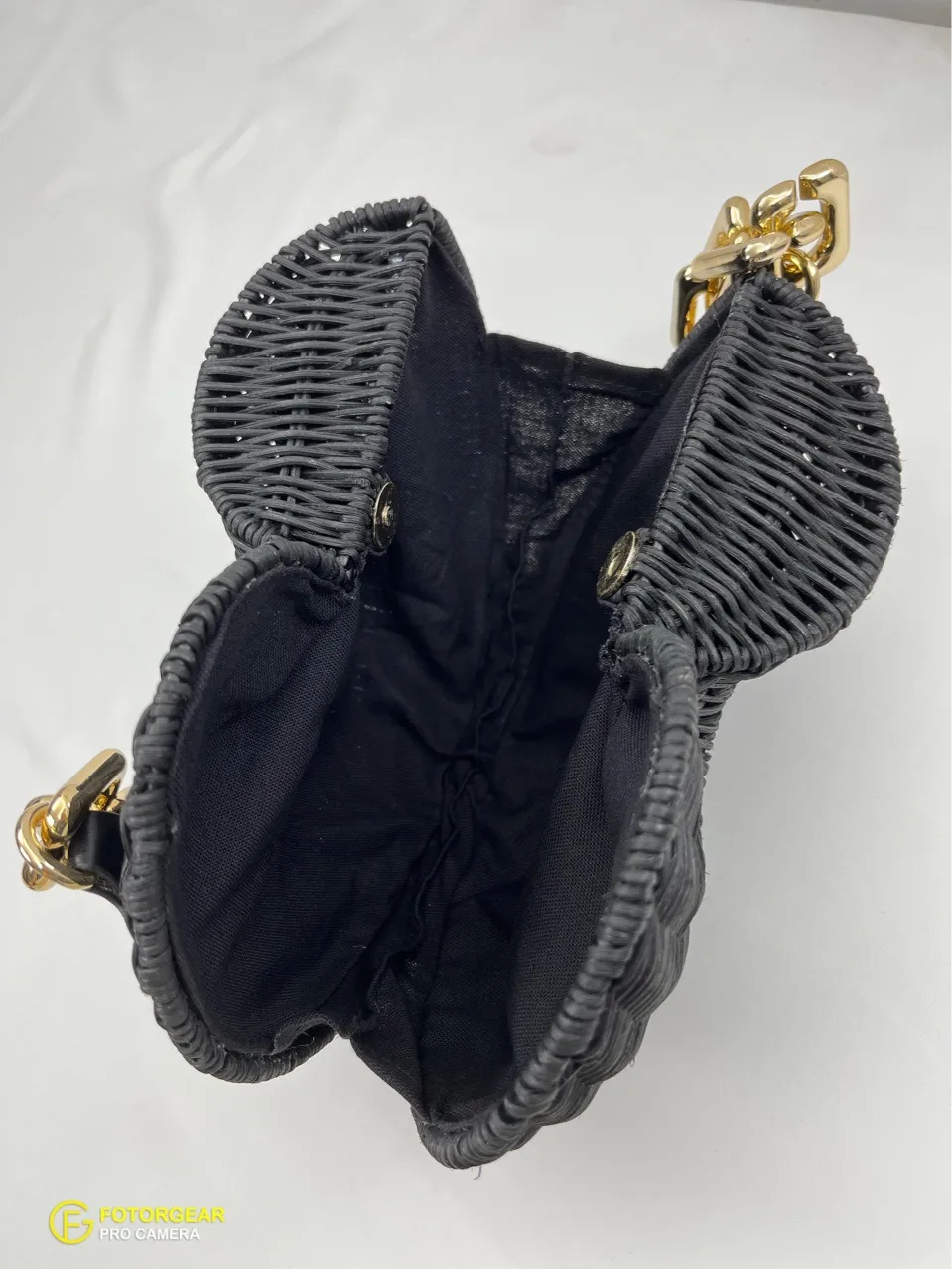 New Rattan Bag Conch Hand-woven Shell Bag Retro Trendy Shoulder Bag  Fashion Handbag display picture 5
