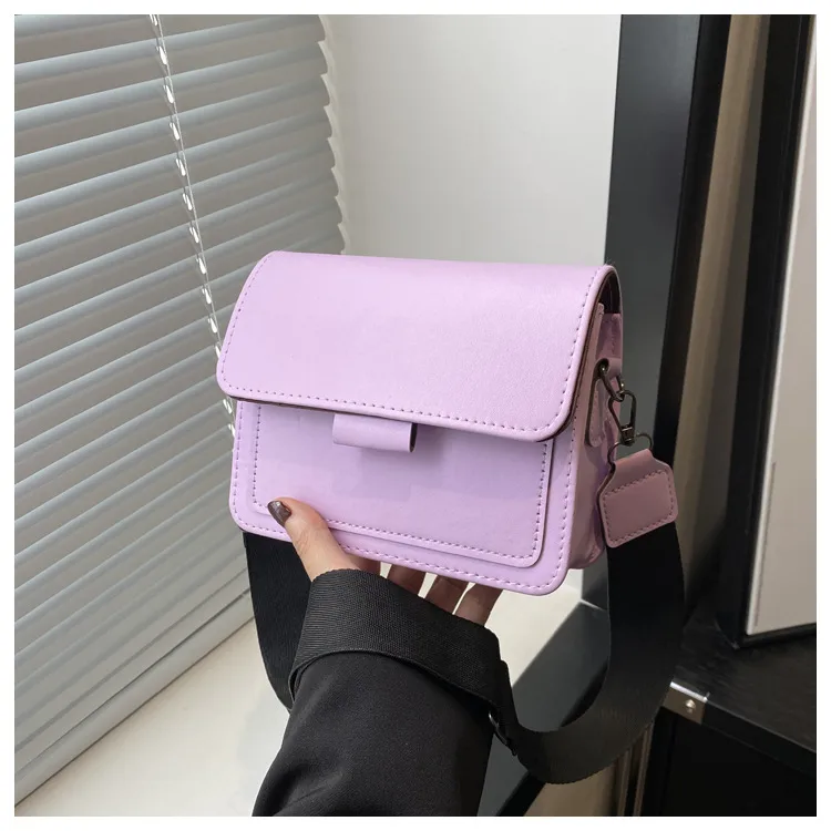 Spring New Simple Fashion Shoulder Bag Simple Bag Women's Simple Fashion Crossbody Bag Fashion Mobile Phone Bag display picture 16