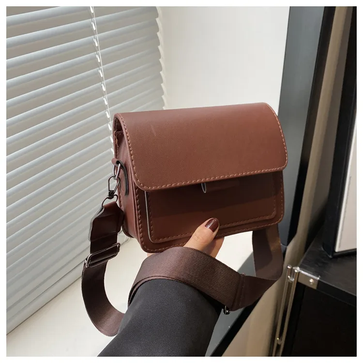 Spring New Simple Fashion Shoulder Bag Simple Bag Women's Simple Fashion Crossbody Bag Fashion Mobile Phone Bag display picture 20