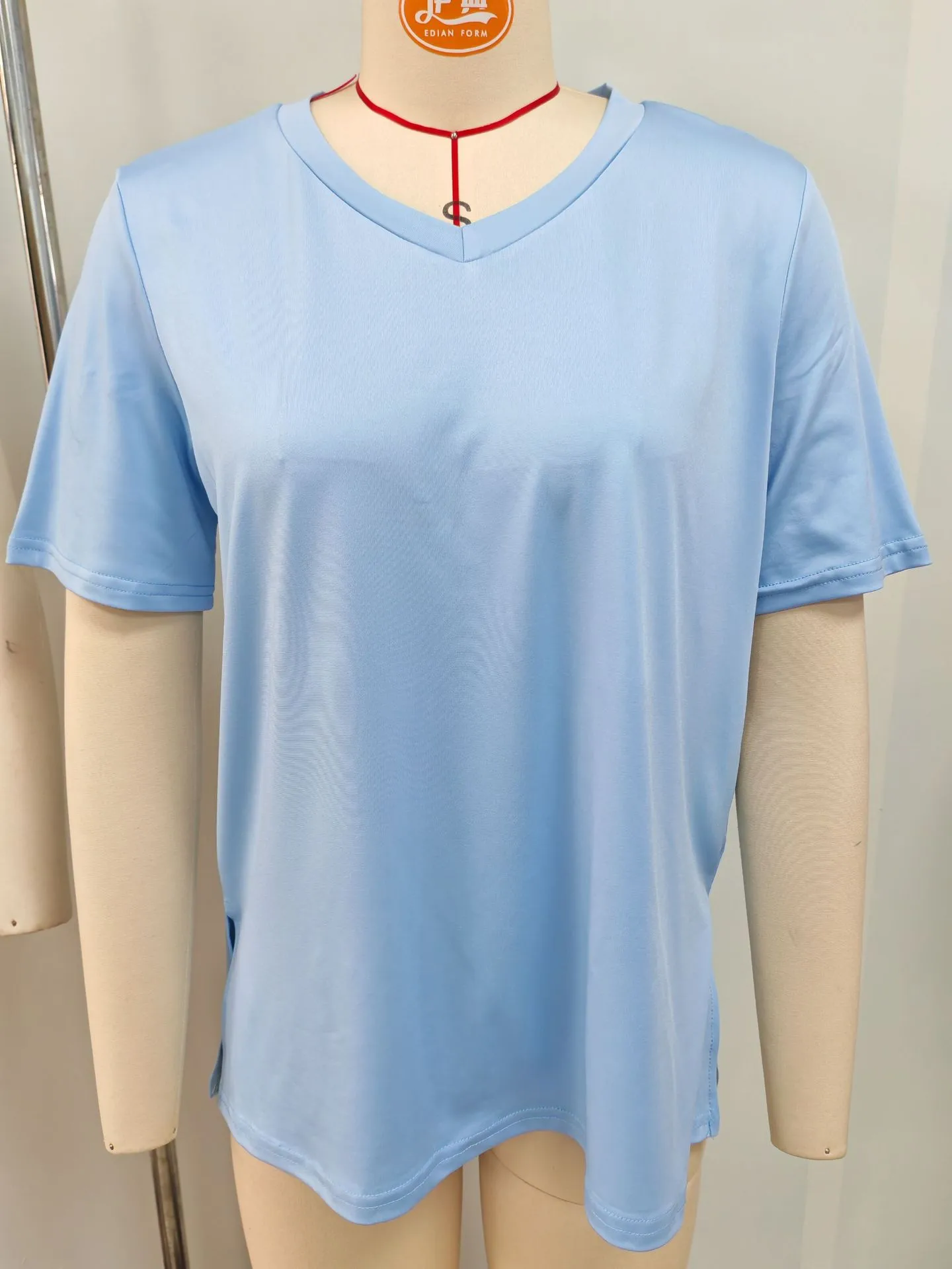 Short-sleeved Loose Split Top Three-piece T-shirt Combination Summer New Solid Color Women's Clothing display picture 8