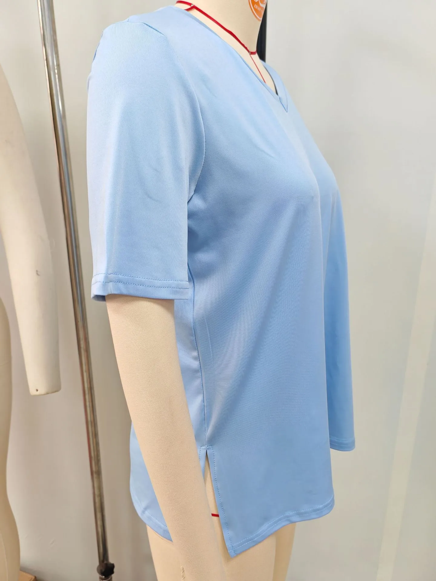 Short-sleeved Loose Split Top Three-piece T-shirt Combination Summer New Solid Color Women's Clothing display picture 9