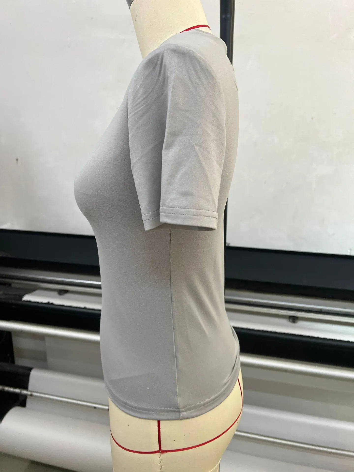 New Women's T-Shirt Slim-Fit Slimming Round Neck Tight Sexy Summer Top Women's Clothing display picture 13