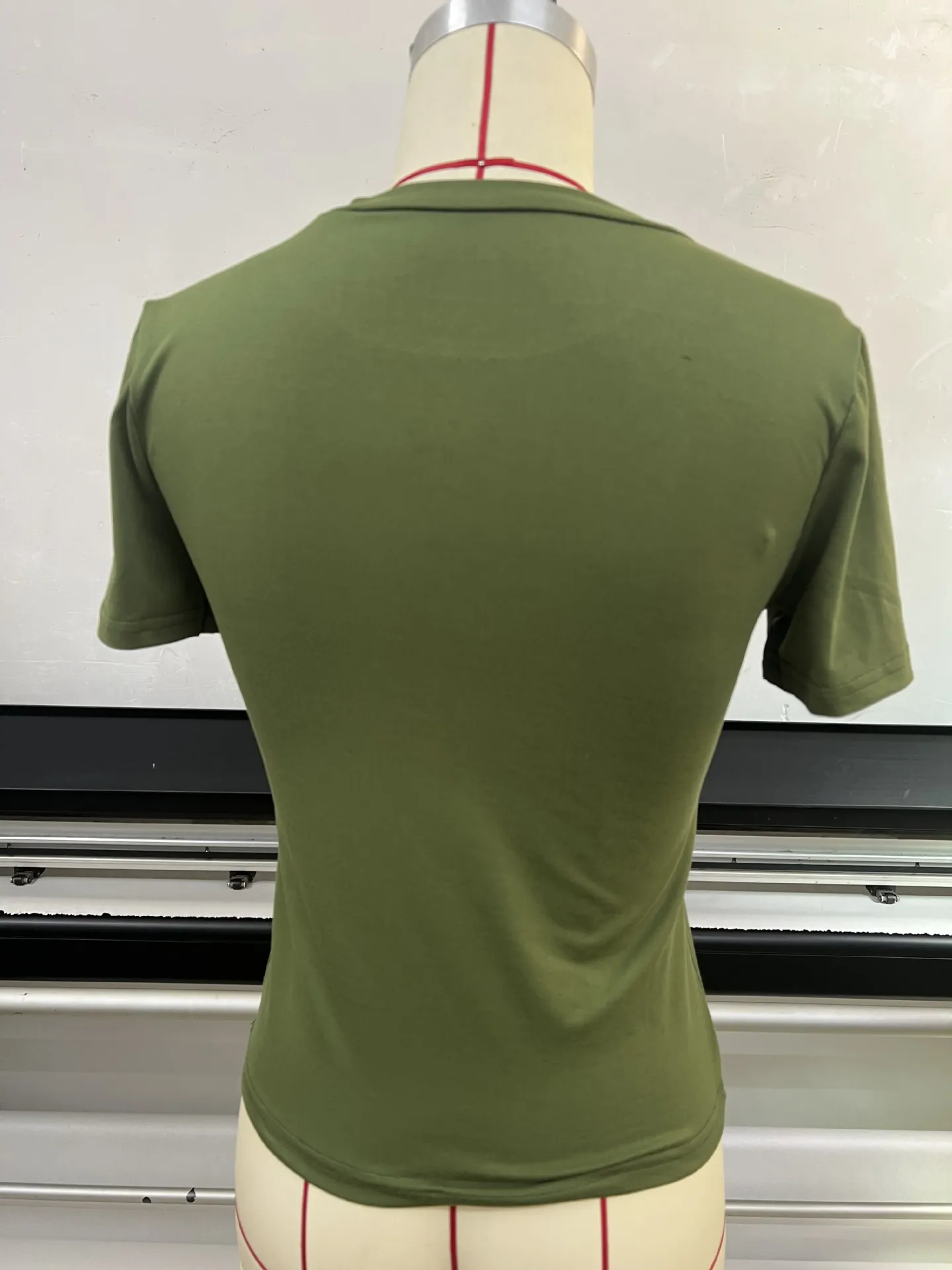 New Women's T-Shirt Slim-Fit Slimming Round Neck Tight Sexy Summer Top Women's Clothing display picture 18