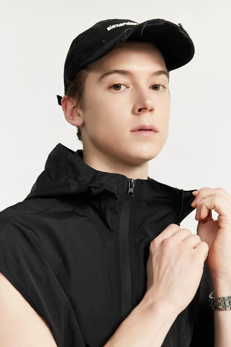 Jie Zhan Men's Wear | Functional Zipper Vest  Spring/Summer New New Vest Fashion Brand Street Hooded Jacket display picture 14