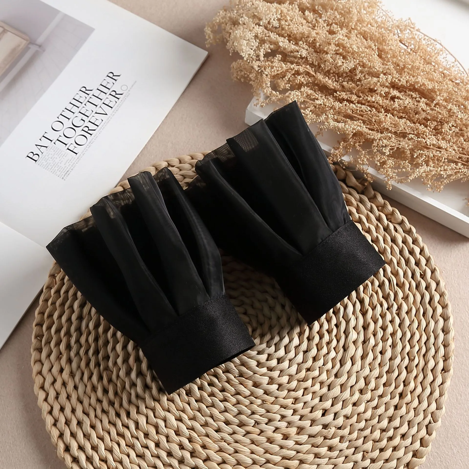 High-end Mesh Lace Accessories, Lace Elegant, Small Fragrant Lace, Versatile Cuffs, Fake Sleeves, Decorative Lo Hand Sleeves display picture 11
