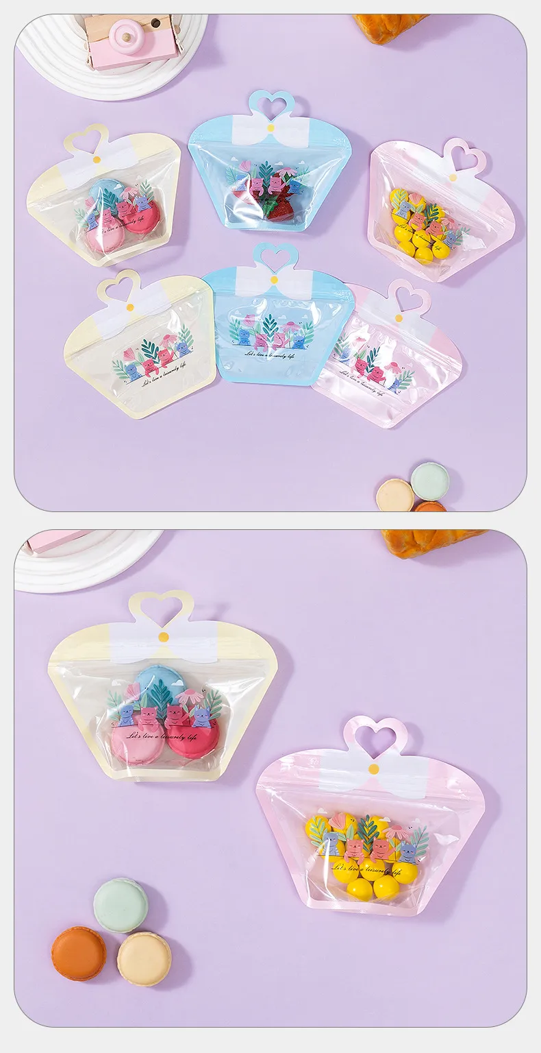 Universal Cute Cartoon Handheld Bear Ziplap Bag Transparent Ins Candy Snack Cookie Toy Gift Storage Bag display picture 3
