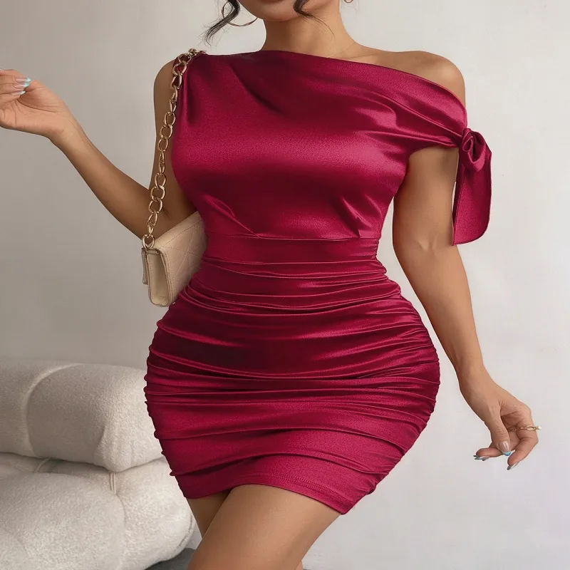 Women's Sheath Dress Elegant Oblique Shoulder Collar Sleeveless Solid Color Above Knee Casual Banquet Date display picture 3