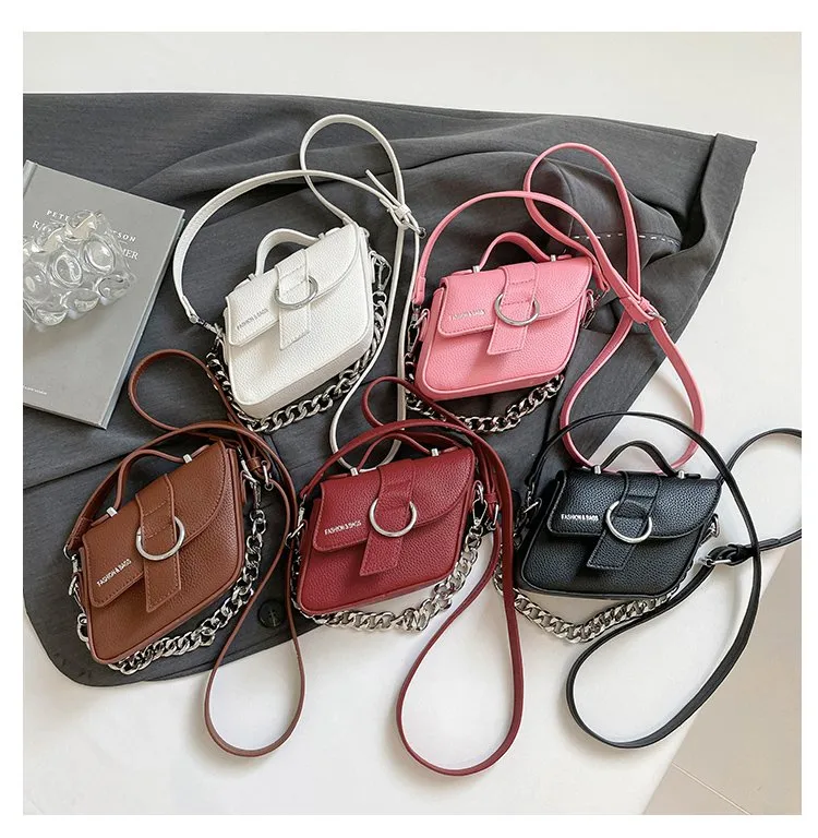 Women's Pu Leather Solid Color Streetwear Square Zipper Magnetic Buckle Shoulder Bag display picture 1