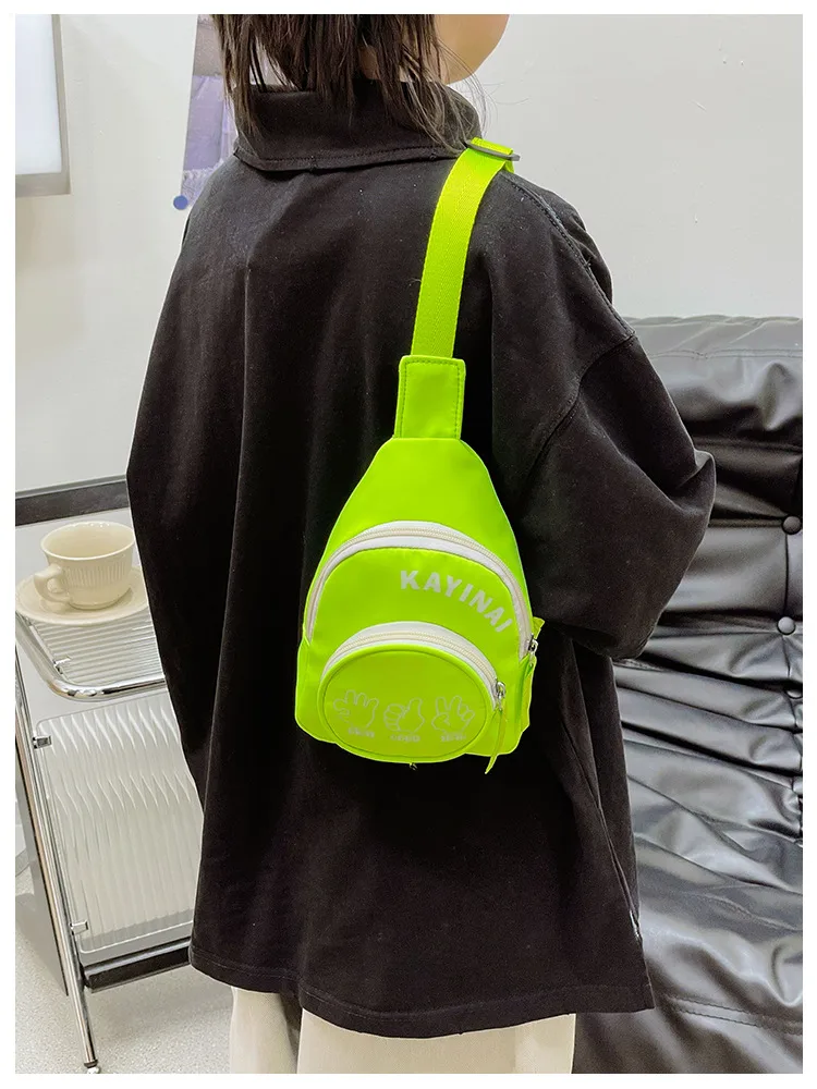 Fashion Girl's Simple Crossbody Bag New Letters Canvas Coin Purse Women's Trendy Cool Boy's Out-of-town Children's Chest Bag display picture 17