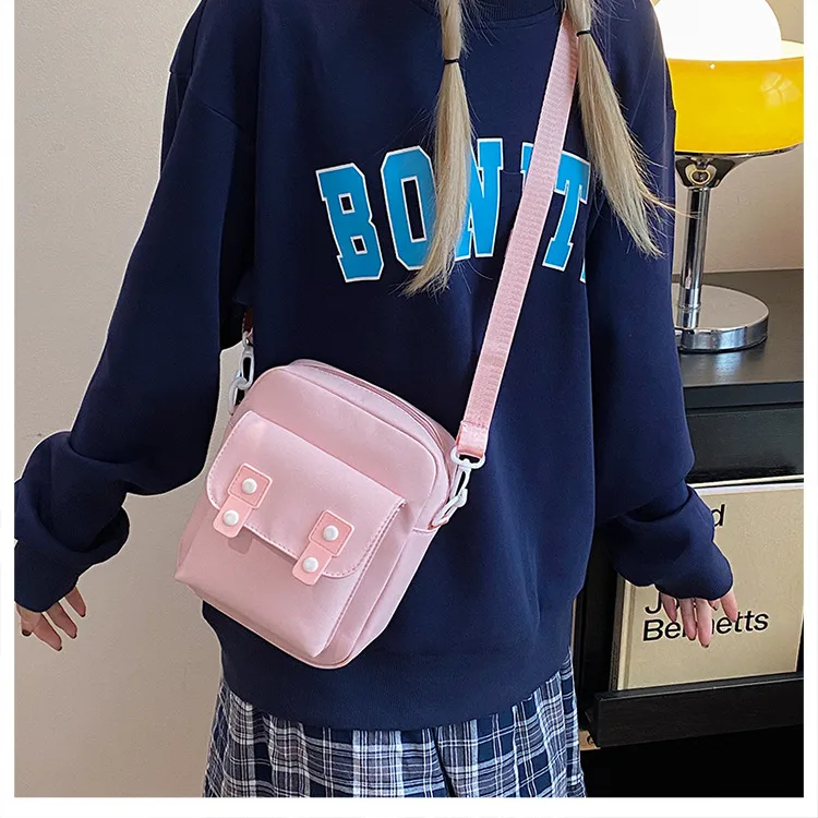 New Fashion Shoulder Bag Crossbody Women's Bag Cartoon Mobile Phone Backpack Casual Solid Color Small Square Bag Simple Travel Cloth Bag display picture 3