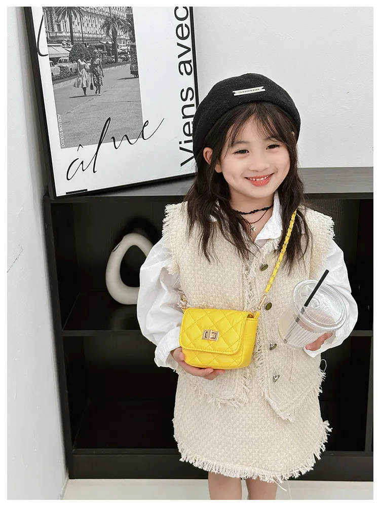 Girls' Bag New Style Cute Chain Children's Shoulder Crossbody Small Bag Fashion  Style Baby Mini Coin Purse display picture 4