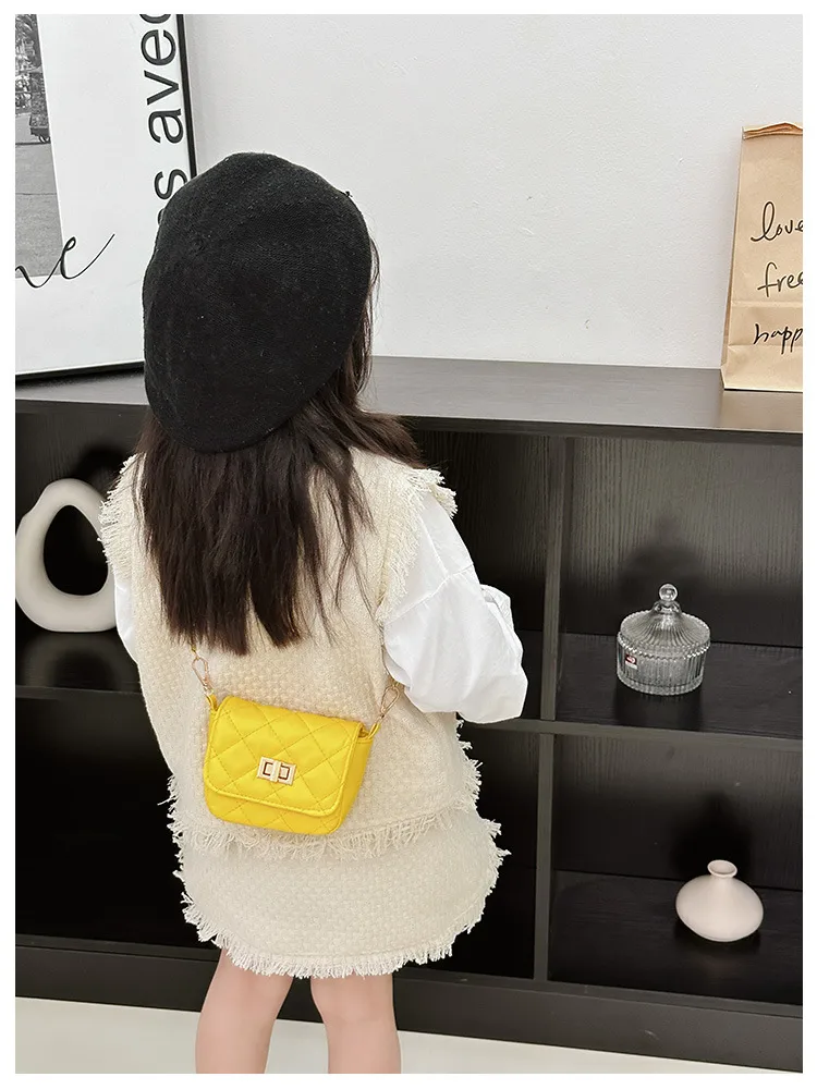 Girls' Bag New Style Cute Chain Children's Shoulder Crossbody Small Bag Fashion  Style Baby Mini Coin Purse display picture 5