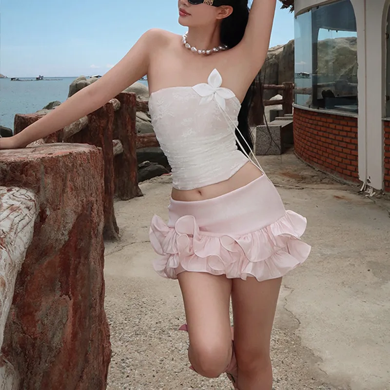 Ins  Style  Summer New Sexy Sweet Flower Decorative Mesh Vacation All-match Strapless Vest For Women display picture 11