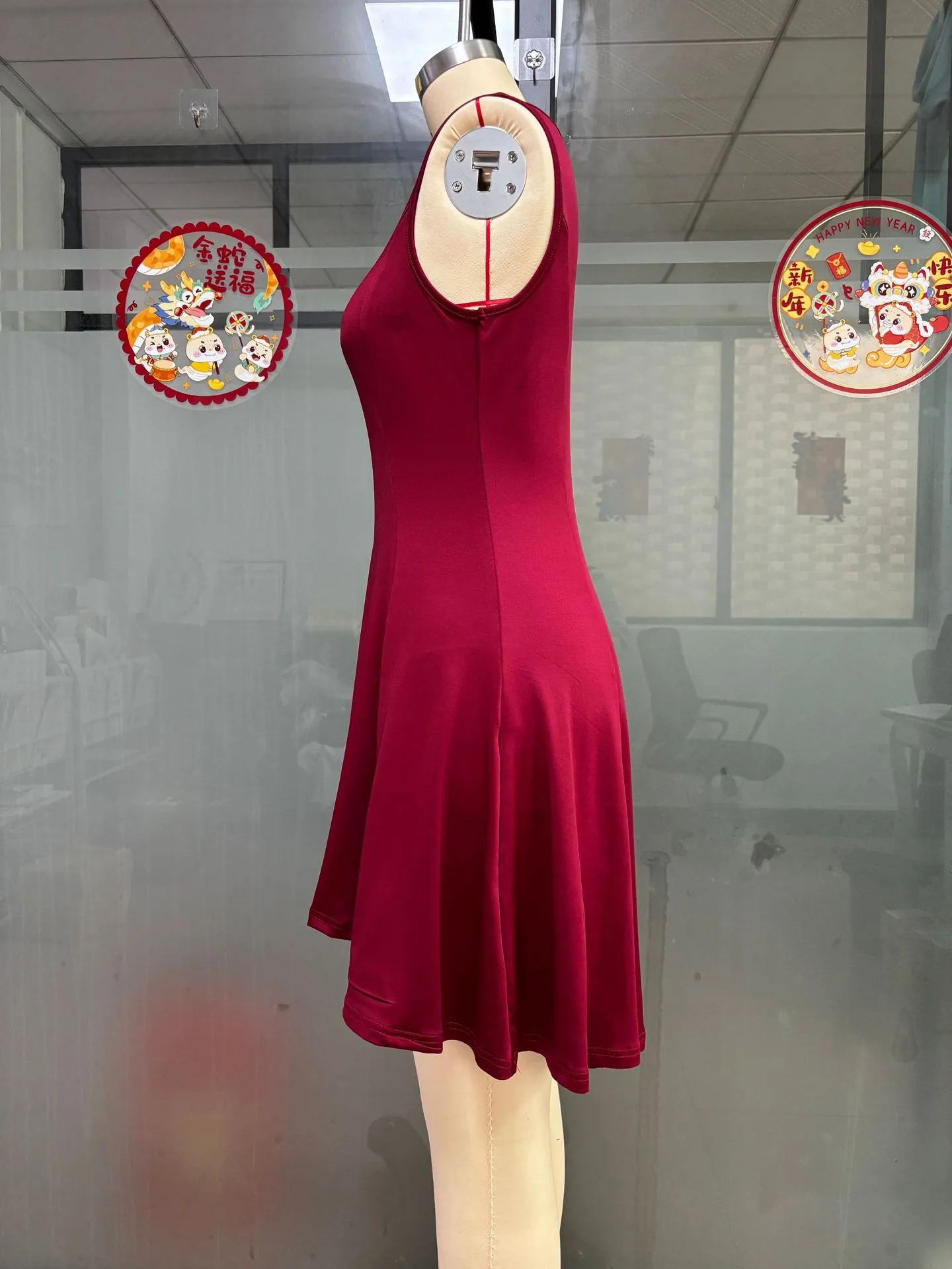 Slim-fit Solid Color New Sleeveless Sexy Spice Girls  One-character Collar Dress Slim-fit Slim Back display picture 4