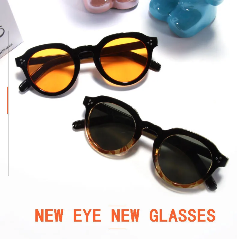 New Retro Simple Oval Casual Men's And Women's Rice Nail Sunglasses Small Frame Gradient Color Matching Sunglasses T22124 display picture 1