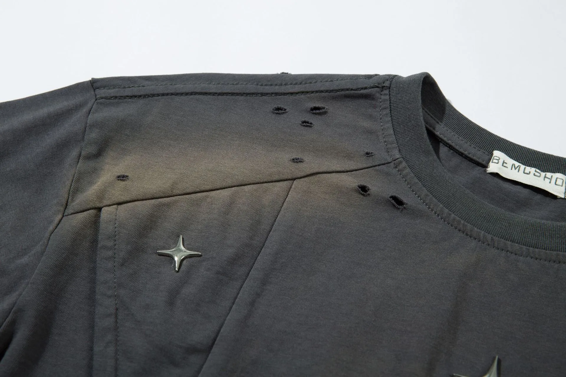 Jiayiku Summer Short-sleeved T-shirt Pure Cotton High Street American-style Functional Tide Brand Deconstruction Hole-washed Pure Cotton T-shirt Short-sleeved display picture 13