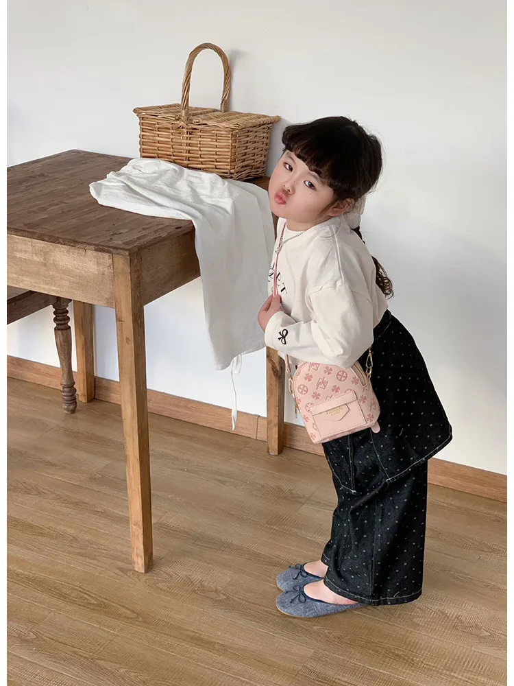 Children's Bag All-match Retro Fashionable Simple Portable Bucket Bag New Style Niche Wide Shoulder Strap Mini Crossbody Small Bag display picture 15