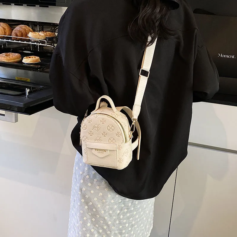Children's Bag All-match Retro Fashionable Simple Portable Bucket Bag New Style Niche Wide Shoulder Strap Mini Crossbody Small Bag display picture 33