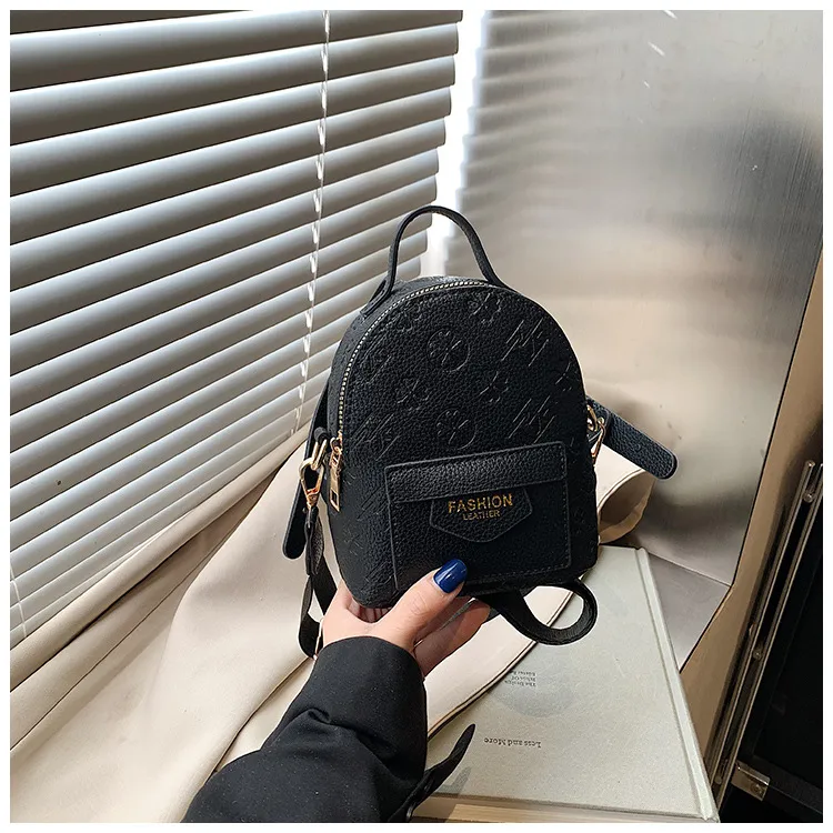 Children's Bag All-match Retro Fashionable Simple Portable Bucket Bag New Style Niche Wide Shoulder Strap Mini Crossbody Small Bag display picture 43