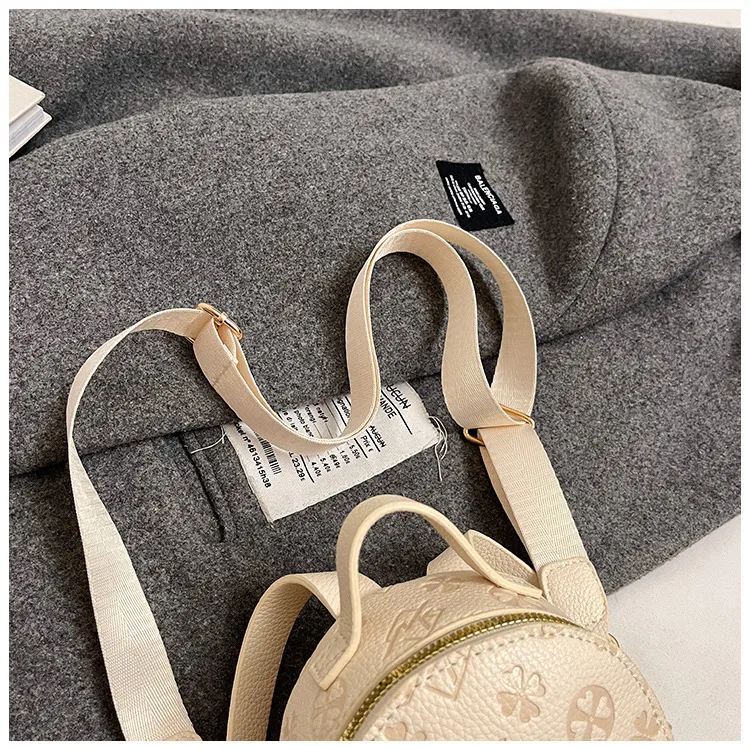 Children's Bag All-match Retro Fashionable Simple Portable Bucket Bag New Style Niche Wide Shoulder Strap Mini Crossbody Small Bag display picture 45