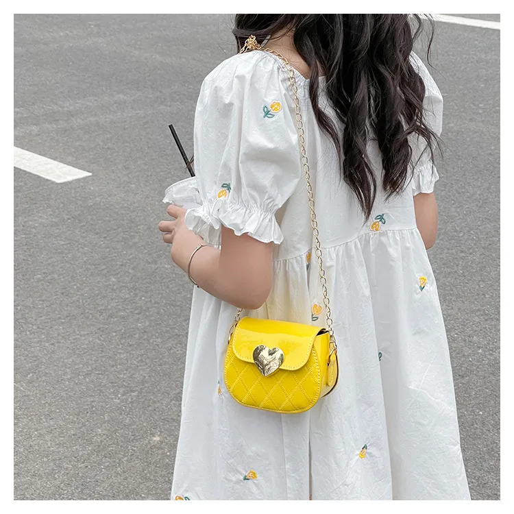 New Cartoon Children's Bag Mini Western Style Six-color Peach Heart Girl's Bag Cute Toddler Shoulder Bag display picture 11