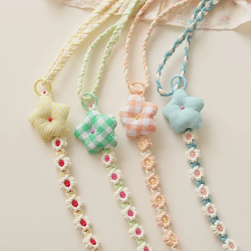 Hot Sale Small Daisy Flower Mobile Phone Pendant Bohemian Holiday Style Mobile Phone Hanging Chain Wrist Band display picture 11