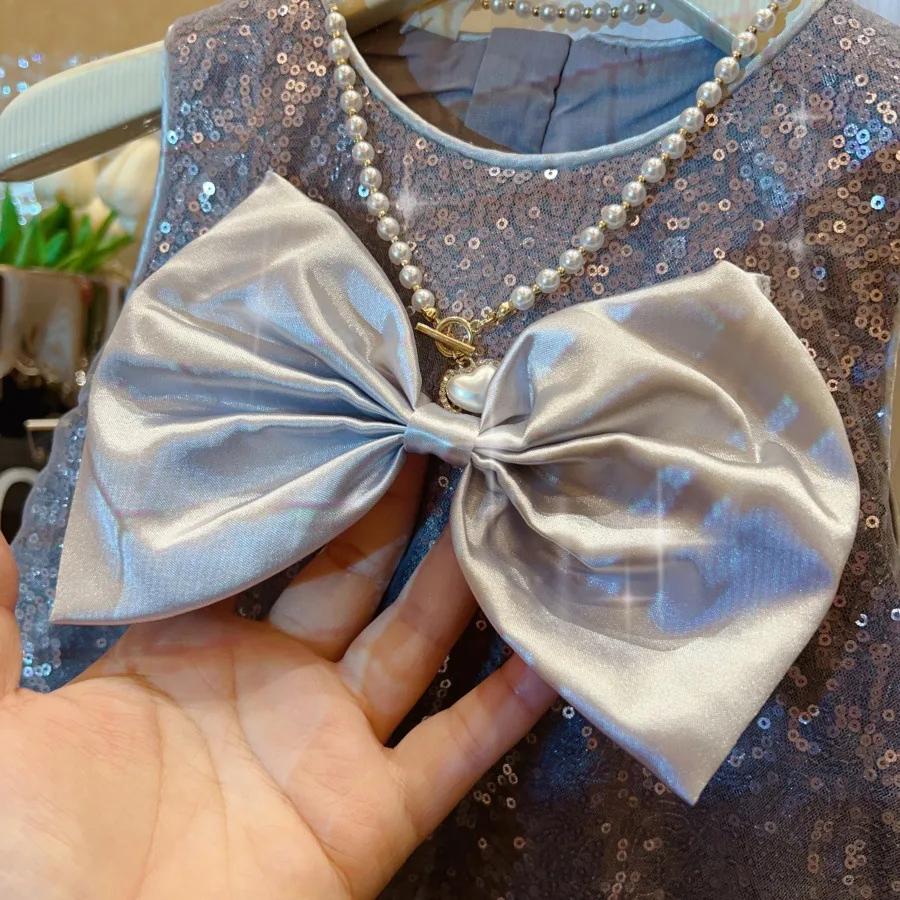 Girl's Summer Dress  New Dress Children's Sequin Bow Vvest Dress New Princess Dress display picture 6