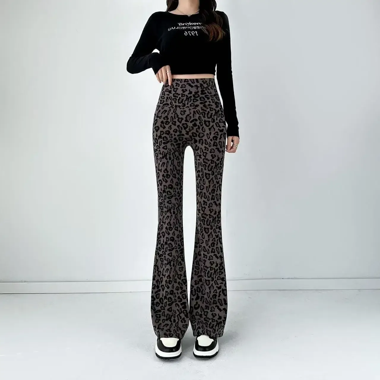 Leopard Print Flared Pants Shark Pants High Waist Micro Horn Slimming Fashion Women's Pants display picture 2