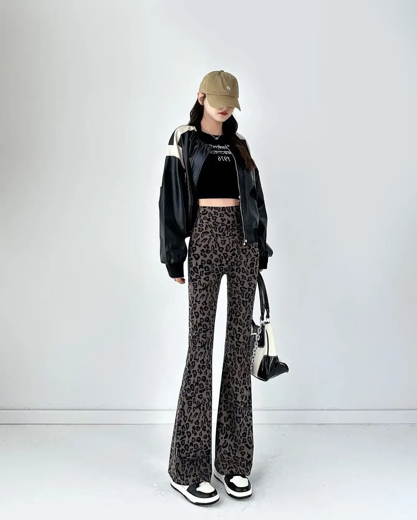 Leopard Print Flared Pants Shark Pants High Waist Micro Horn Slimming Fashion Women's Pants display picture 3