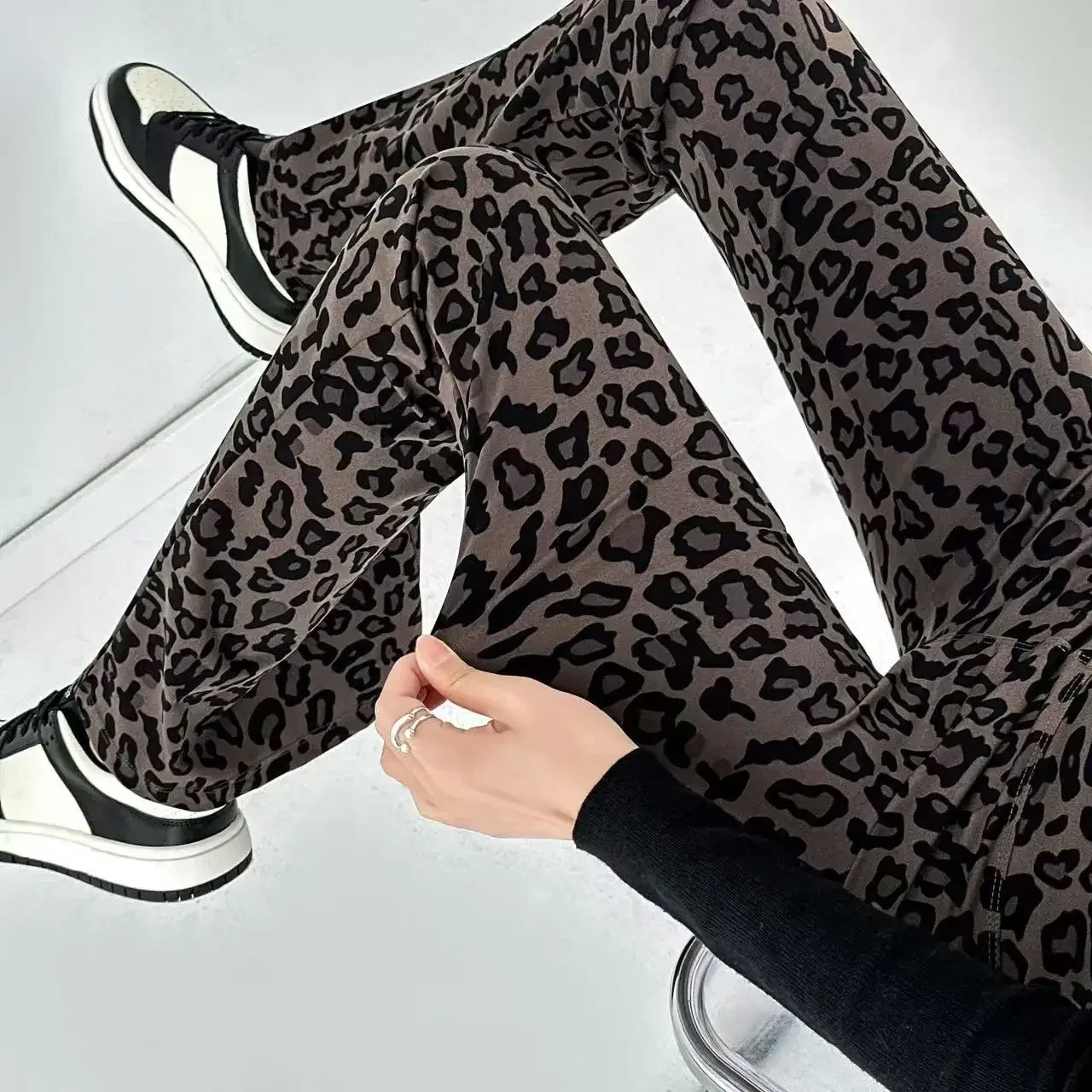 Leopard Print Flared Pants Shark Pants High Waist Micro Horn Slimming Fashion Women's Pants display picture 9