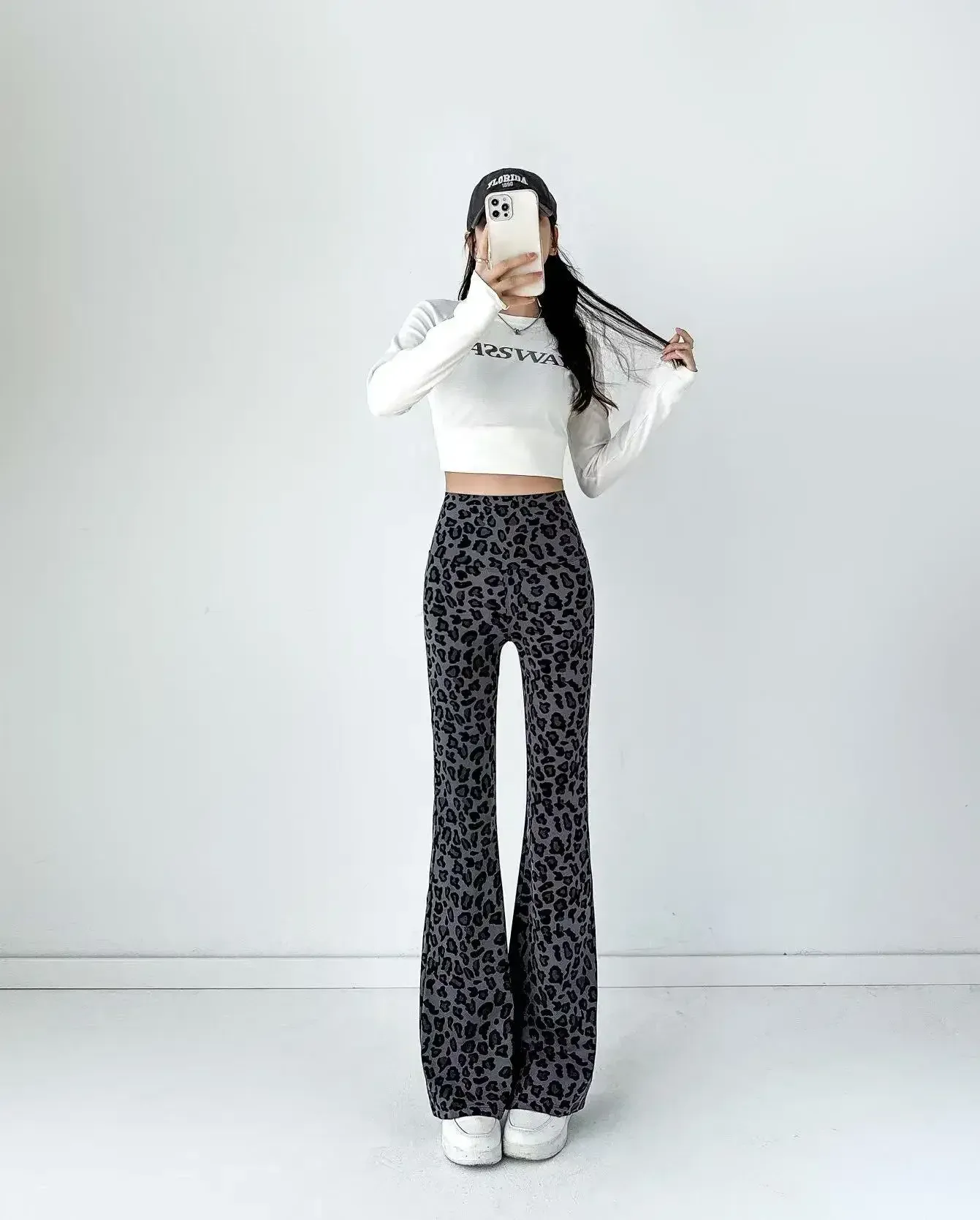 Leopard Print Flared Pants Shark Pants High Waist Micro Horn Slimming Fashion Women's Pants display picture 20