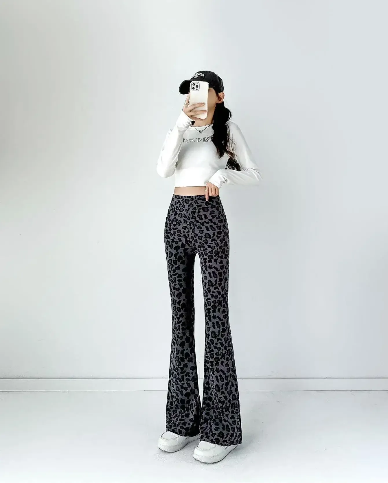 Leopard Print Flared Pants Shark Pants High Waist Micro Horn Slimming Fashion Women's Pants display picture 23