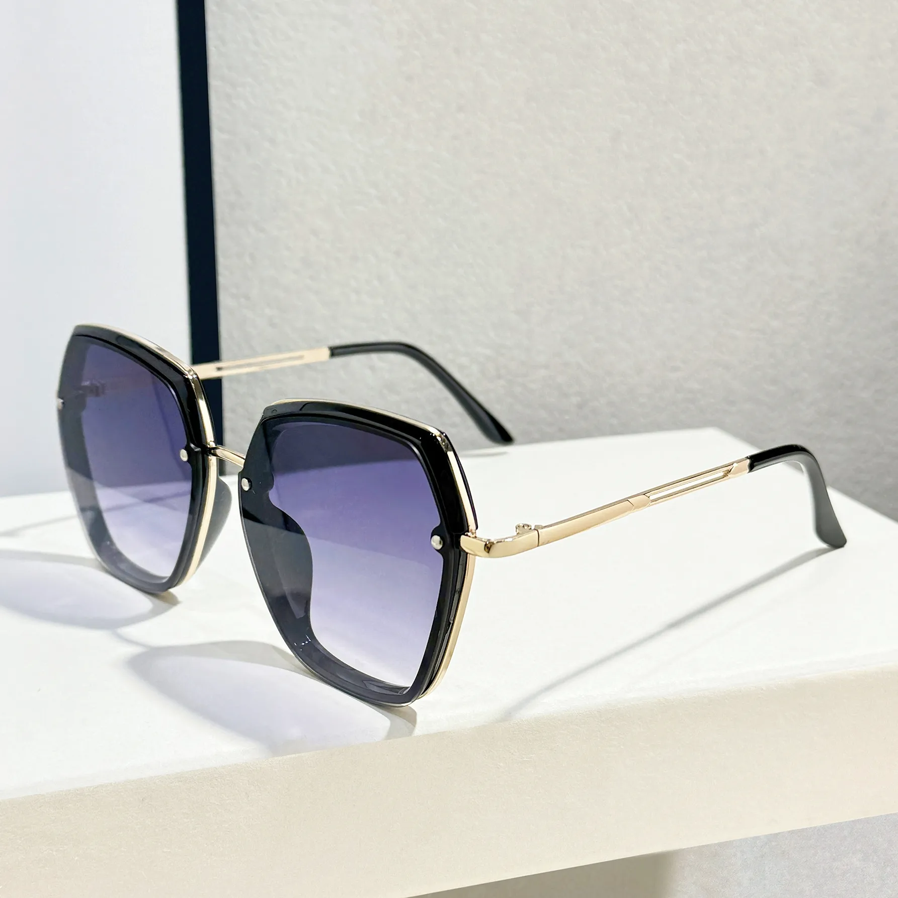 Casual Vacation Streetwear Solid Color PC UV400 Protection Polygon Full Frame Glasses display picture 3