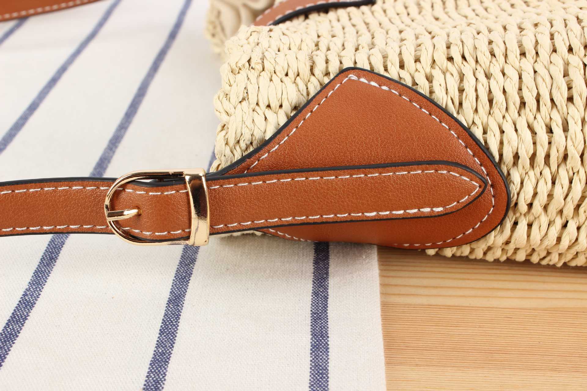 New Spring And Summer Fresh Straw Woven Bag Niche Design Woven Bag Casual All-match Beach Handmade Women's Bag display picture 9