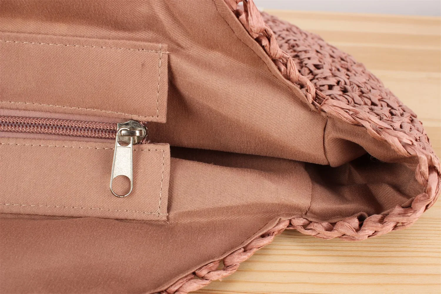 A Generation Of New Simple Smiley Face Shoulder Straw Bag Paper Rope Hollow Hand Woven Bag Large Capacity Disc Bag display picture 11