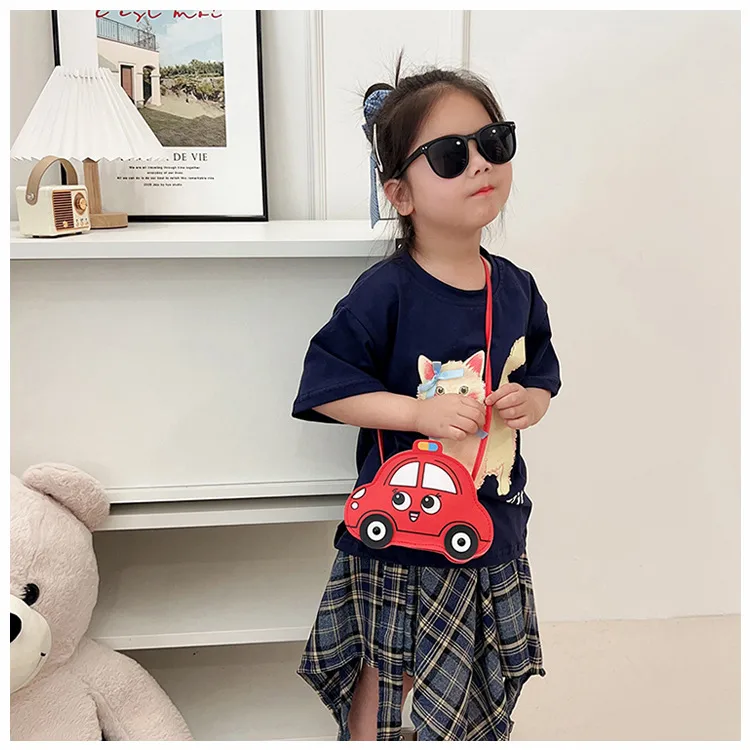 New Children's Bag Cartoon Cute Car Shoulder Crossbody Bag Boys And Girls Fashionable Coin Accessory Bag display picture 21