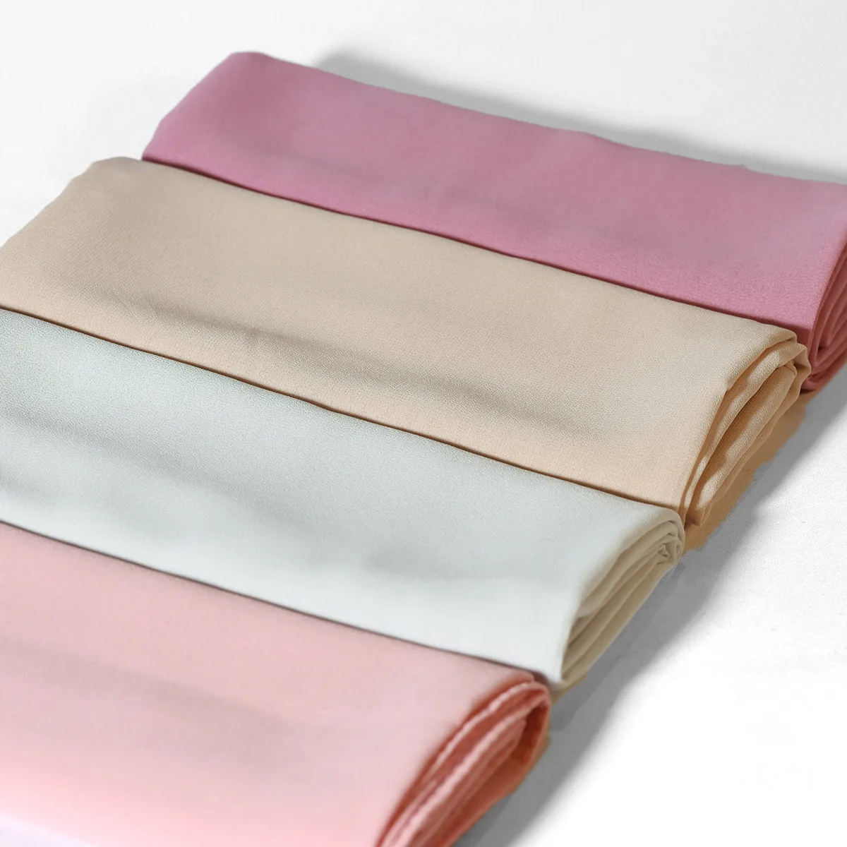 Monochrome Pearl Chiffon Bubble Towel Women's Long Towel Windproof Sand-proof Scarf Headscarf Four Seasons Middle East display picture 4