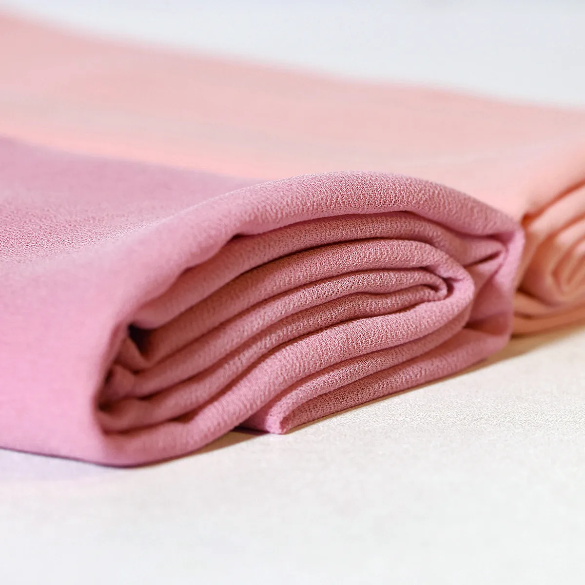 Monochrome Pearl Chiffon Bubble Towel Women's Long Towel Windproof Sand-proof Scarf Headscarf Four Seasons Middle East display picture 6