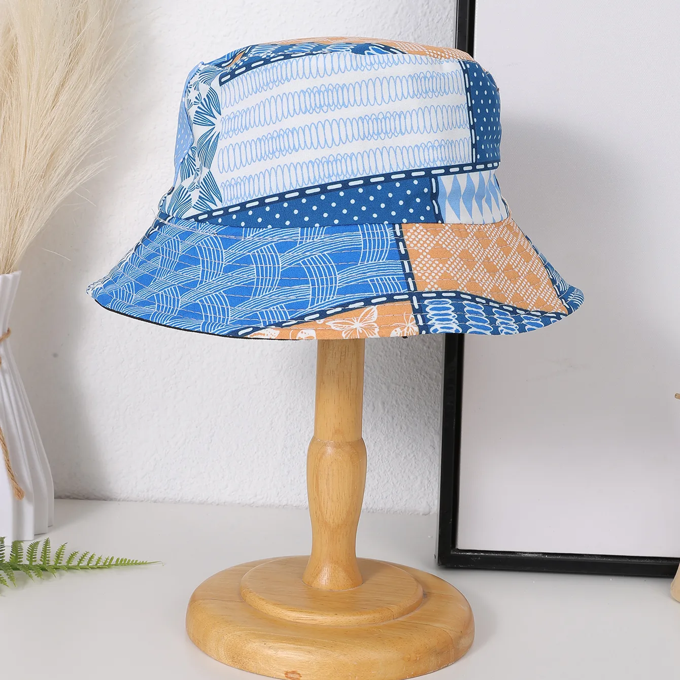 Women's Retro Vacation Bohemian Rose Butterfly Printing Wide Eaves Bucket Hat display picture 1